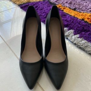 Karl Lagerfeld pumps